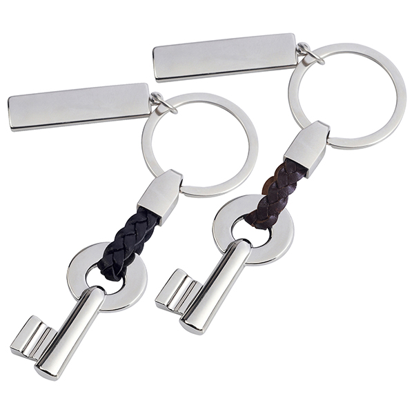 מחזיק מפתחות מתכתי "המפתח" עם לולאת עור ולוחית מלבנית למיתוג