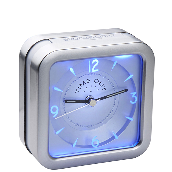 שעון מעורר מרובע גדול עם חזית ומסך מואר