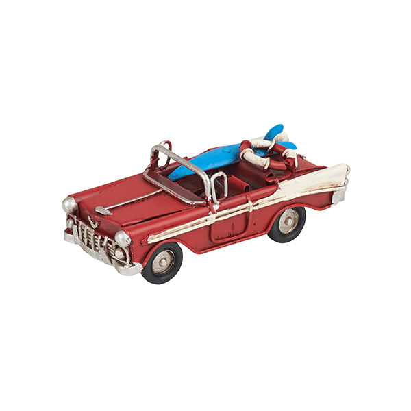 מכונית רטרו אדומה עם גלשן