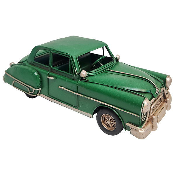 מכונית רטרו ירוקה קלאסית