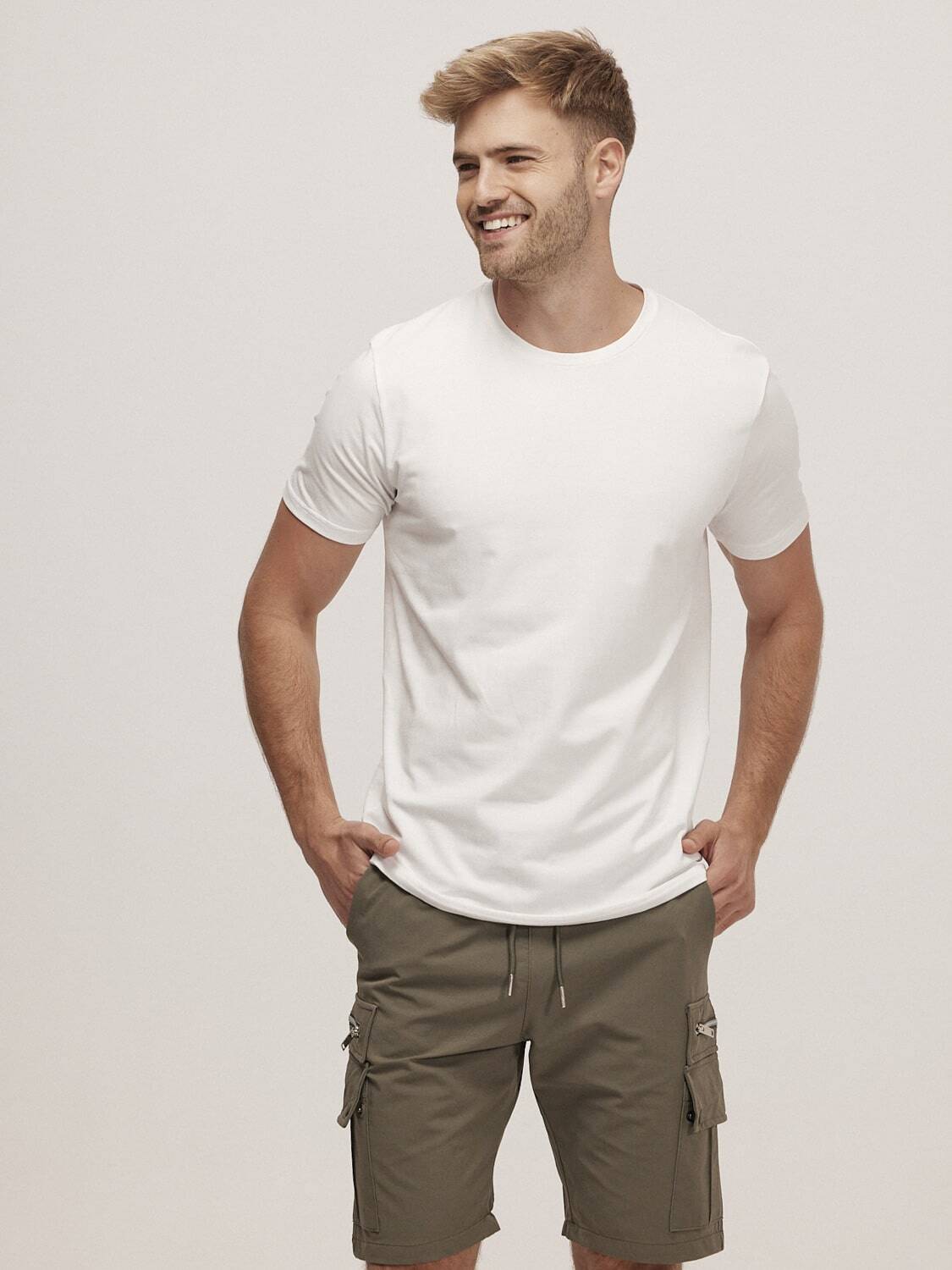 חולצת לייקרה גבר צווארון עגול שרוול קצר - תמונה 3