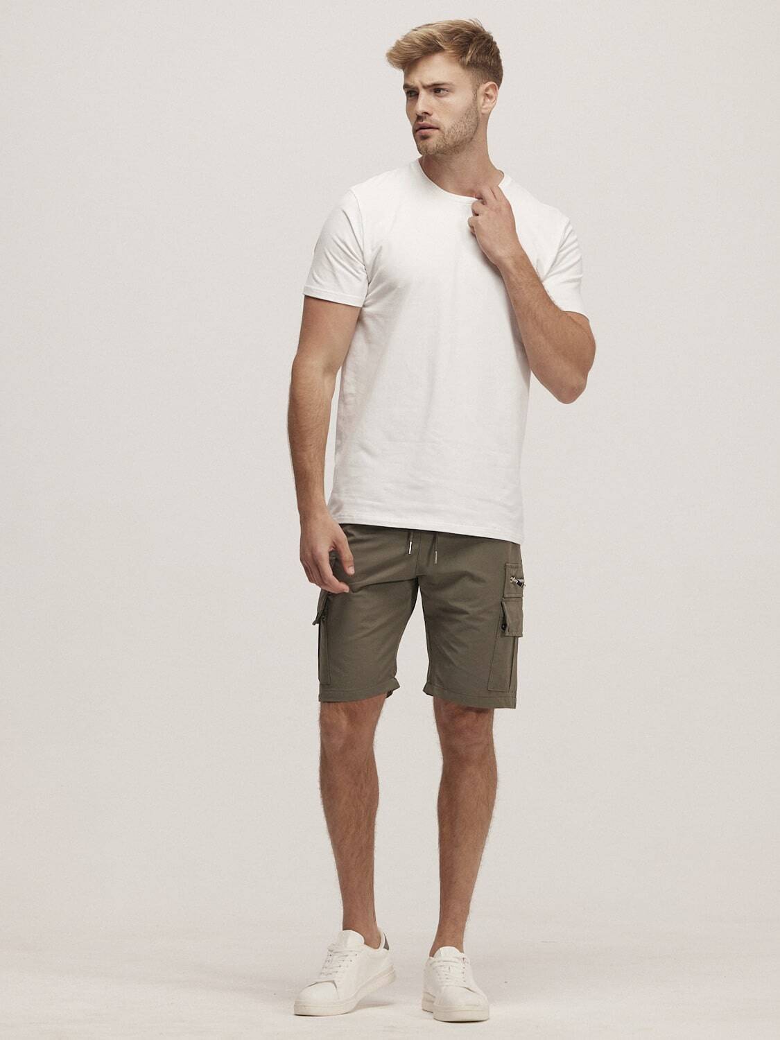 חולצת לייקרה גבר צווארון עגול שרוול קצר - תמונה 4