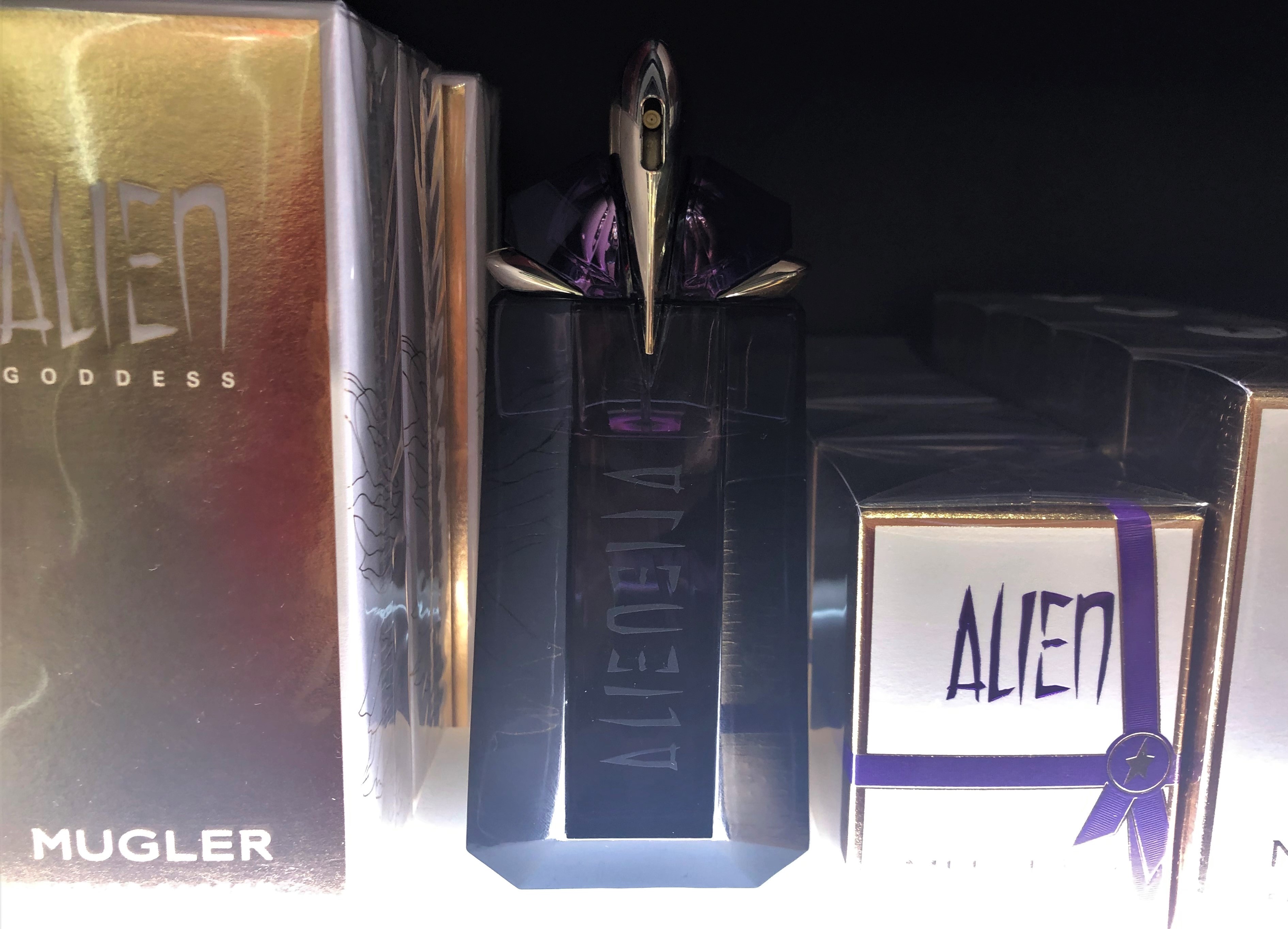 ヨーロッパで知らない人はいない、大人気のジャスミン香水「Alien(エイリアン)」/『Thierry Mugler(ティエリー ミュグレー)』