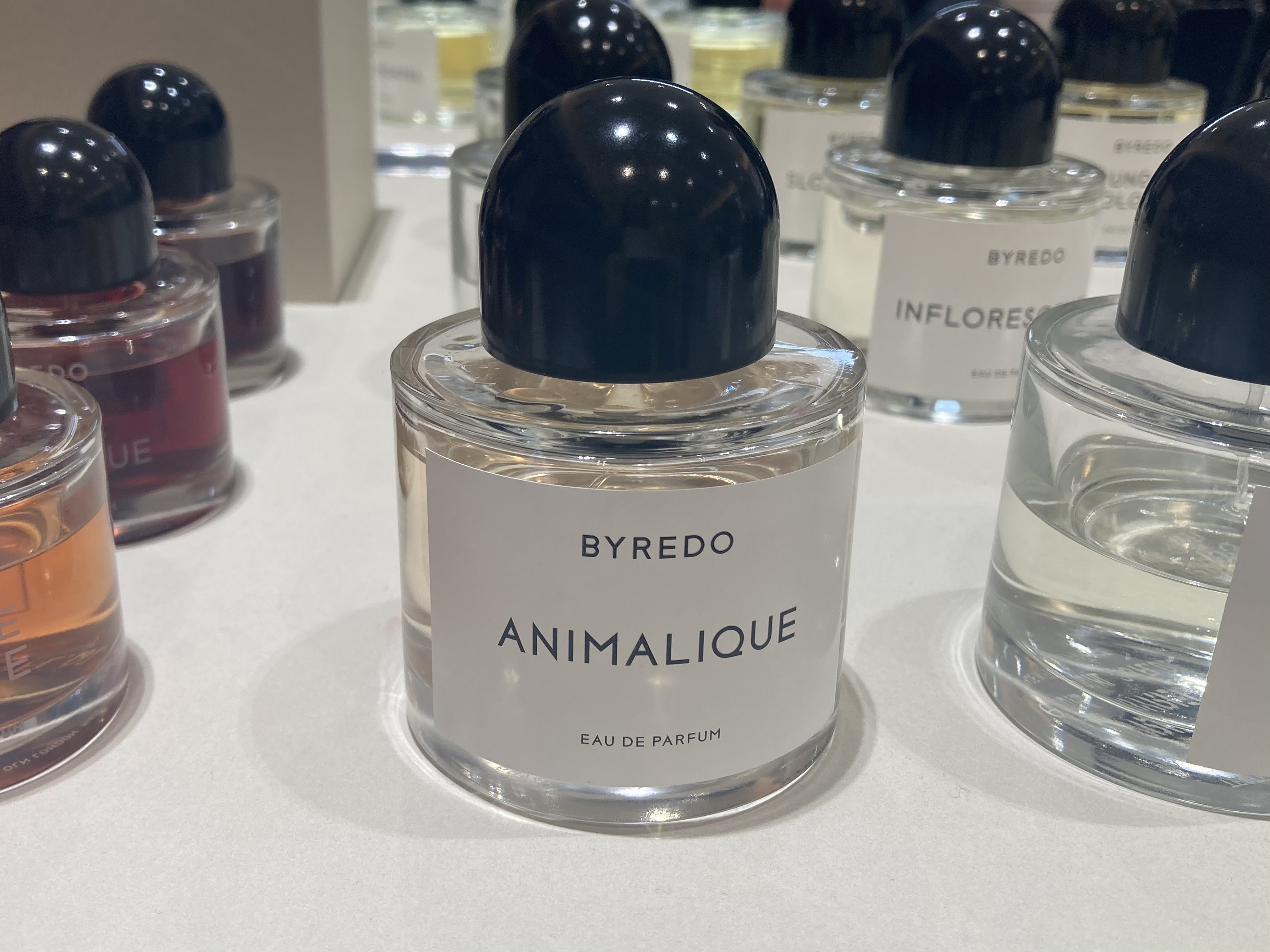 メロウな香り、心酔のパウダー「アニマリーク(ANIMALIQUE)」/『バイレード(BYREDO)』