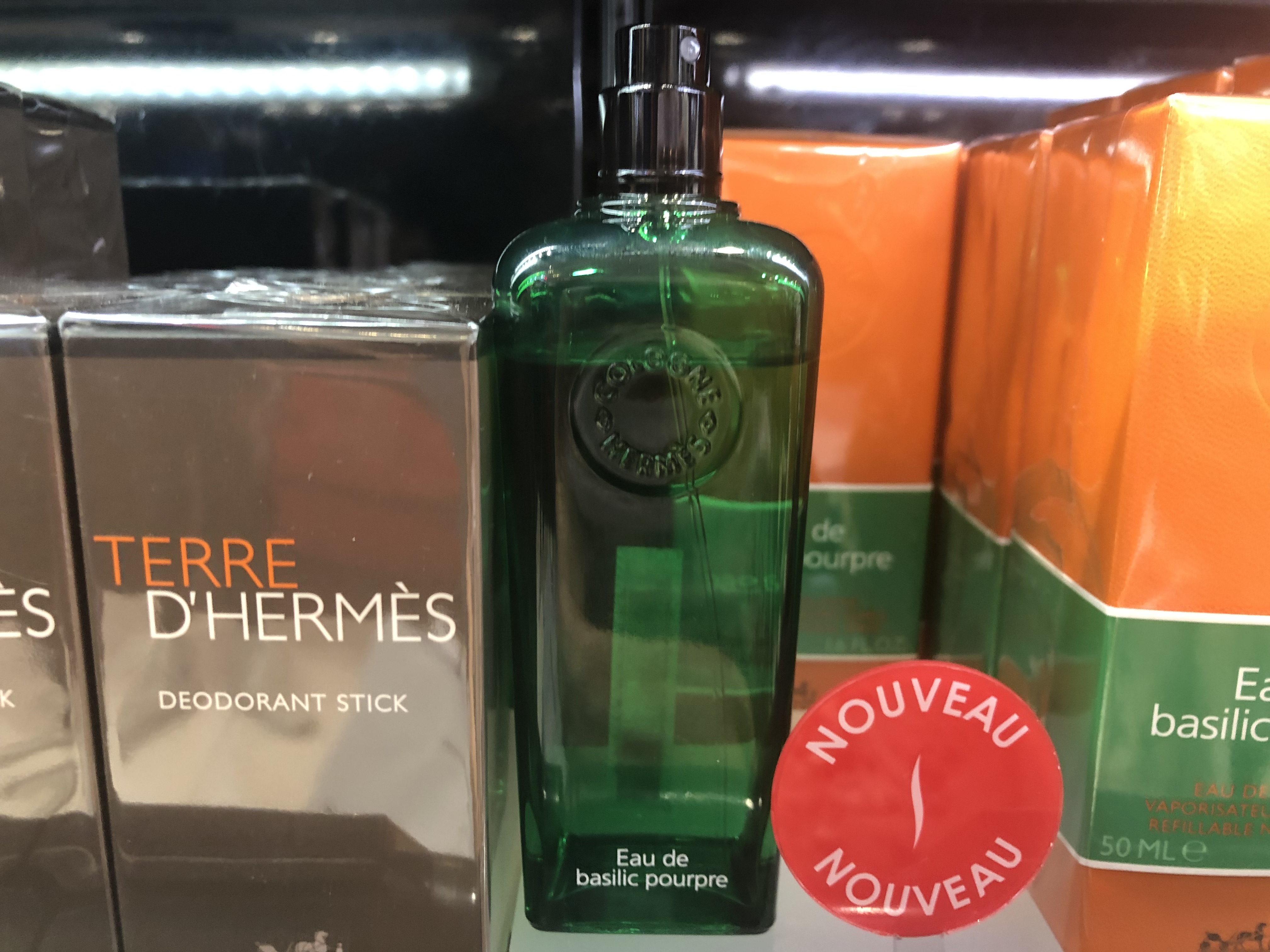 『HERMÈS(エルメス)』の最新作!バジル香る地中海をイメージ「Eau de Basilic Poupre(オー ドゥ バジリック プープル)」
