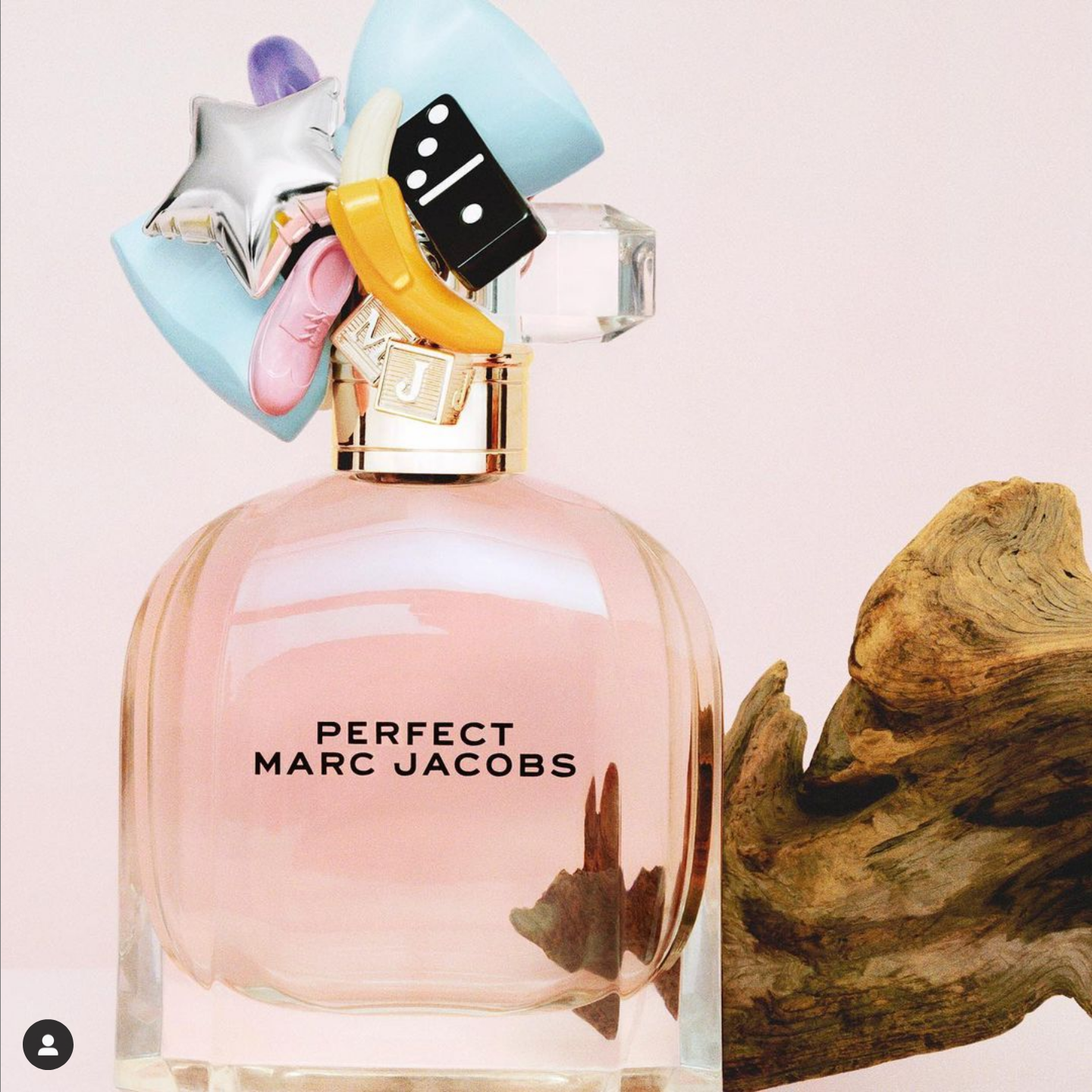 ありのままの自分が完璧。『MARC JACOBS(マーク・ジェイコブス)』の新作香水「PERFECT(パーフェクト)」