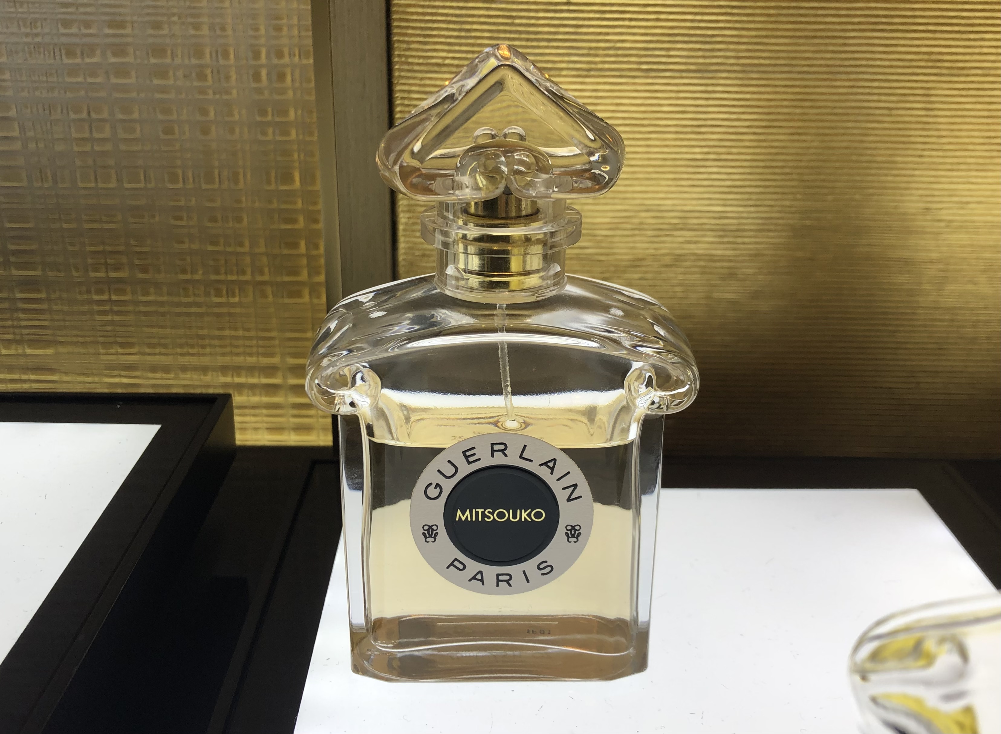 日本女性の凛とした雰囲気をまとう名香「MITSUKO(ミツコ)」/『Guerlain(ゲラン)』