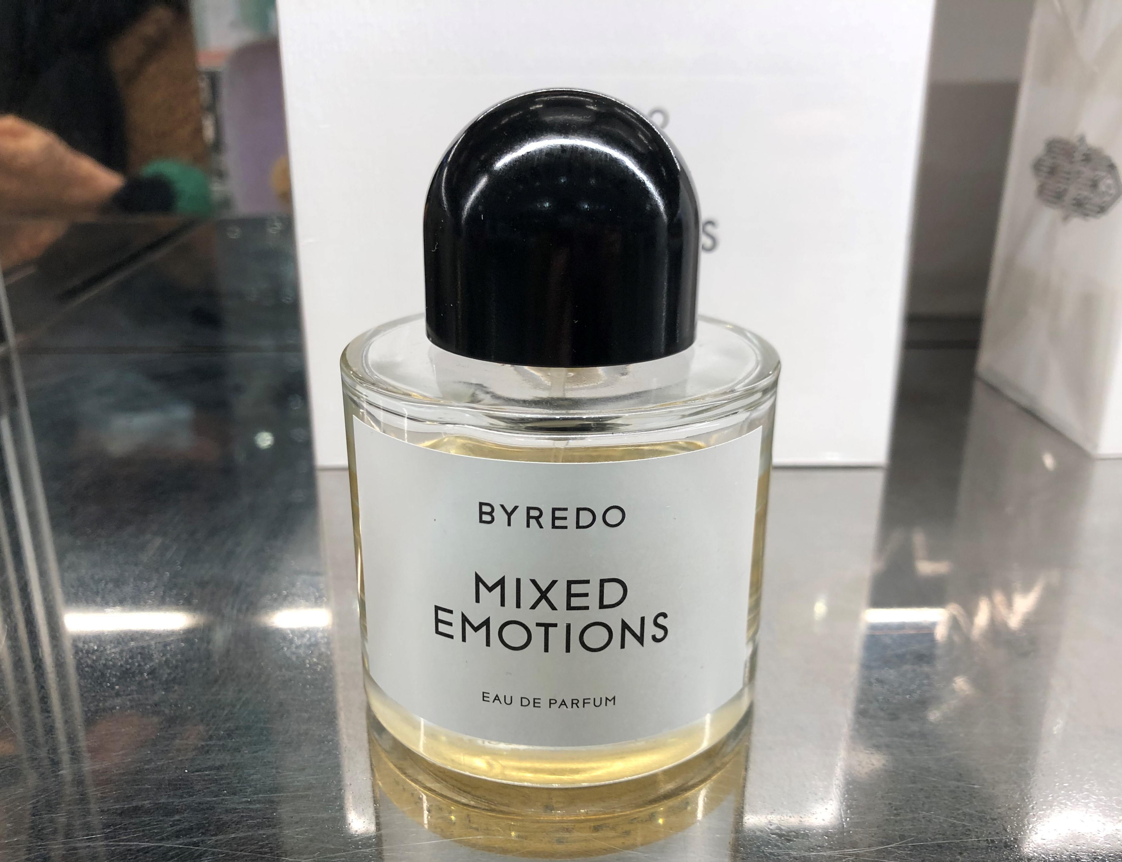 パンデミックに生きる現代人の心情を香りに昇華した「MIXED EMOTIONS(ミックスト・エモーションズ)」