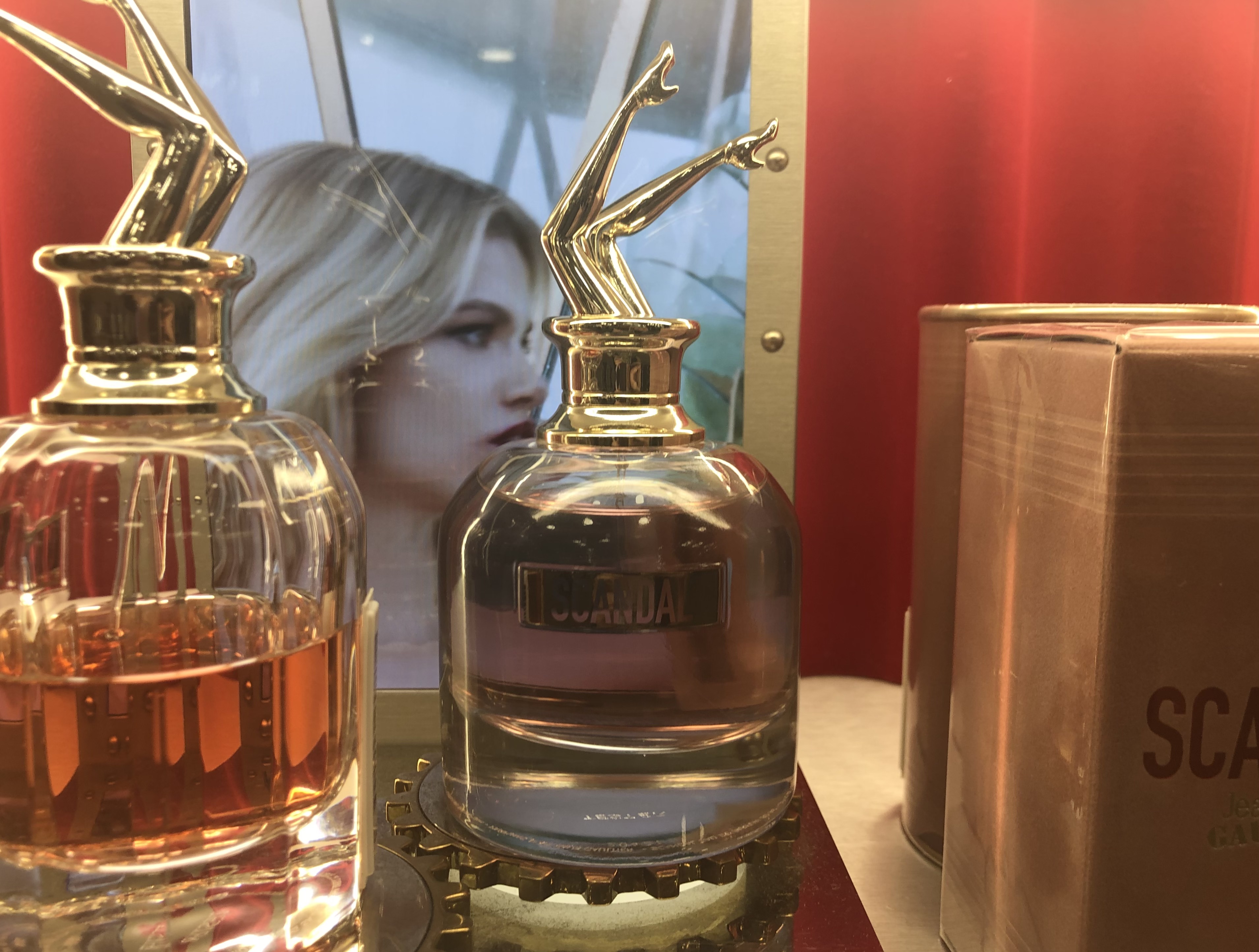 センセーショナルなハニーの香り「Scandal(スキャンダル)」/『Jean Paul Gaultier(ジャン ポール ゴルチェ)』