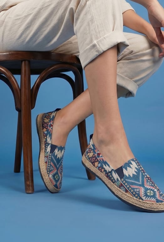 Mochi Women Printed Espadrilles