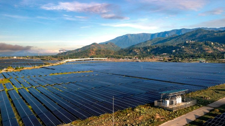 España tramita más de 3700 MW solares en tres meses ¿Qué empresas dominan el pipeline?