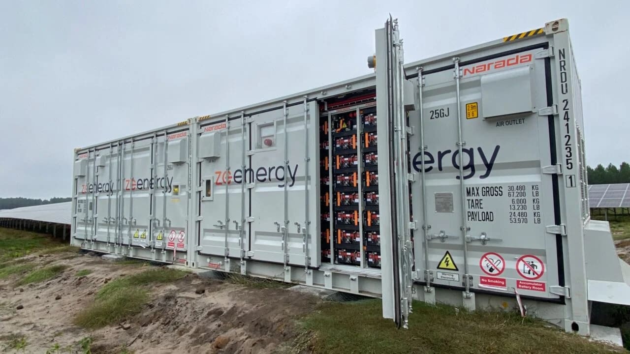 Un fondo británico apuesta por la mayor batería del sur de Italia y acelera la carrera hacia los 10 GW de almacenamiento