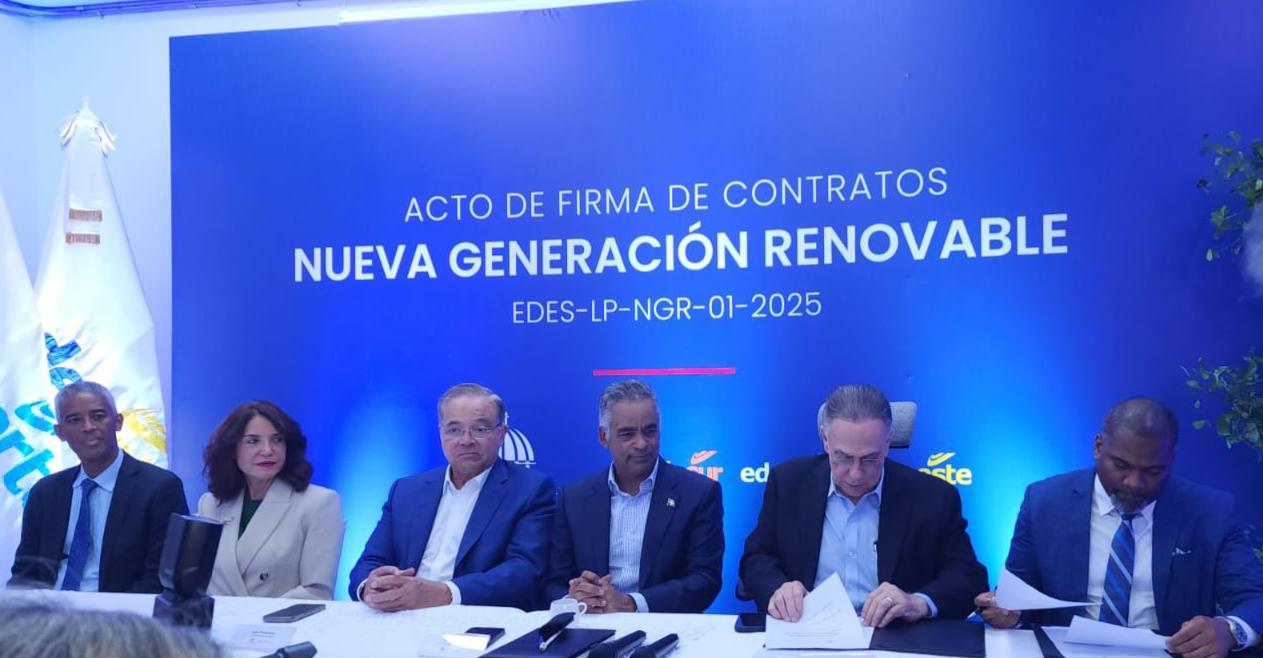 República Dominicana prepara licitaciones para 300 MW que 'quedaron fuera' y otros 200 MW BESS en parques solares existentes