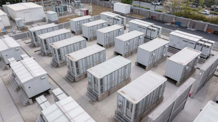 El 37% de los BESS adjudicados en el FEDER de España promete cadena 100% europea: ¿cuántos proyectos llegarán operativos a 2029?