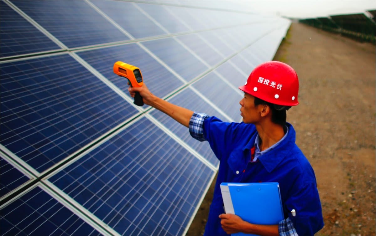 Asia fija el piso renovable y Europa paga la brecha: solar a 36 USD/MWh frente a costes de hasta 65 USD/MWh 
