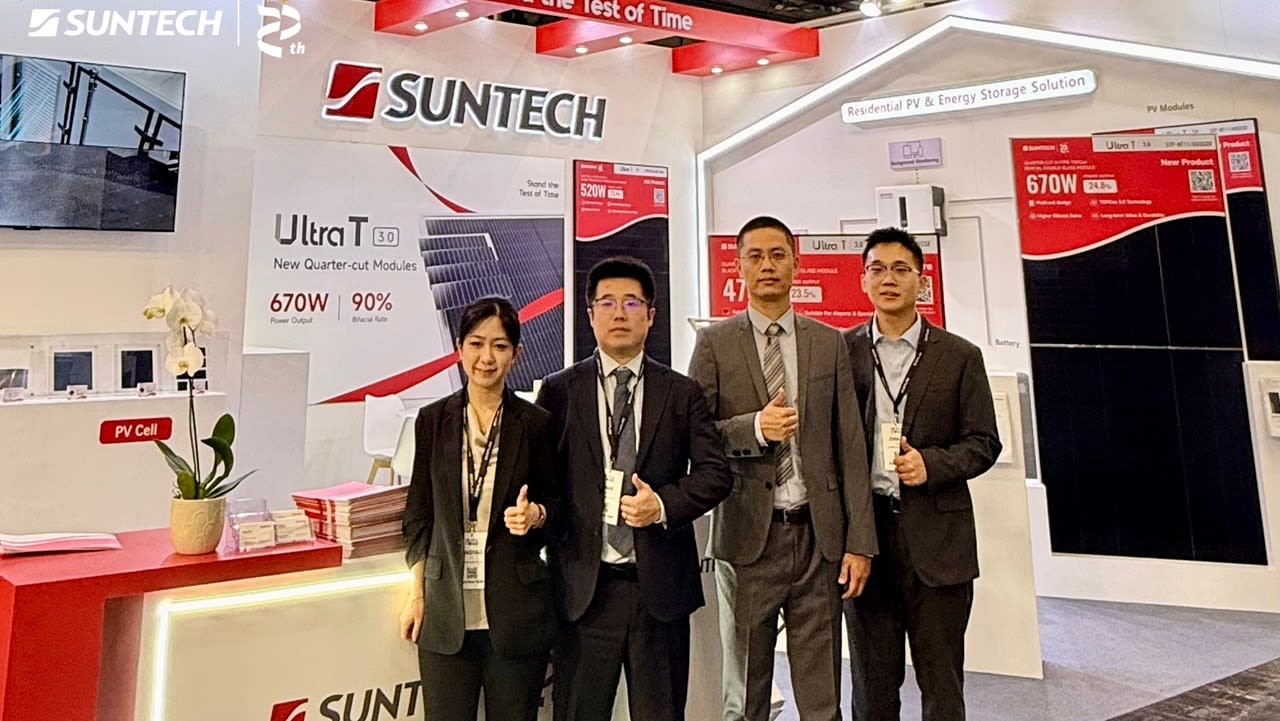 Suntech destaca la energía fotovoltaica y el almacenamiento de energía en Solar & Storage Live UK 2026.