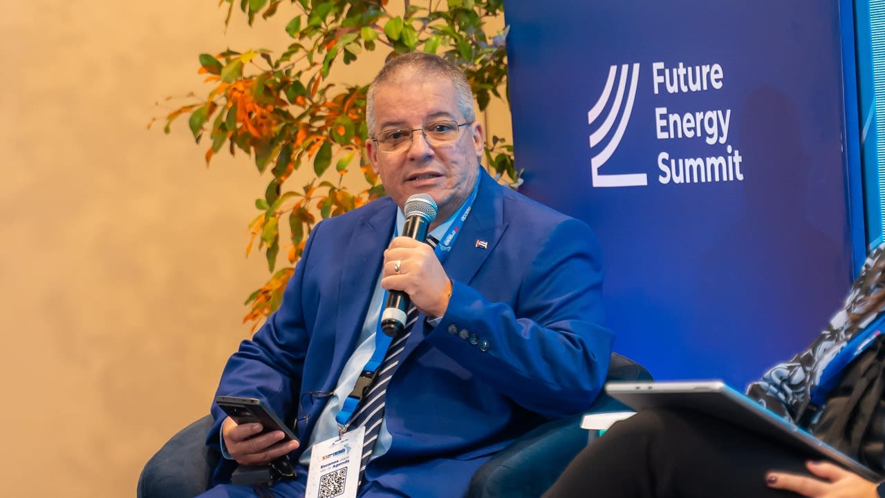 Cuba pone fechas a su megaplan de “introducción acelerada de renovables” con 2000 MW solares y 200 MW BESS a corto plazo
