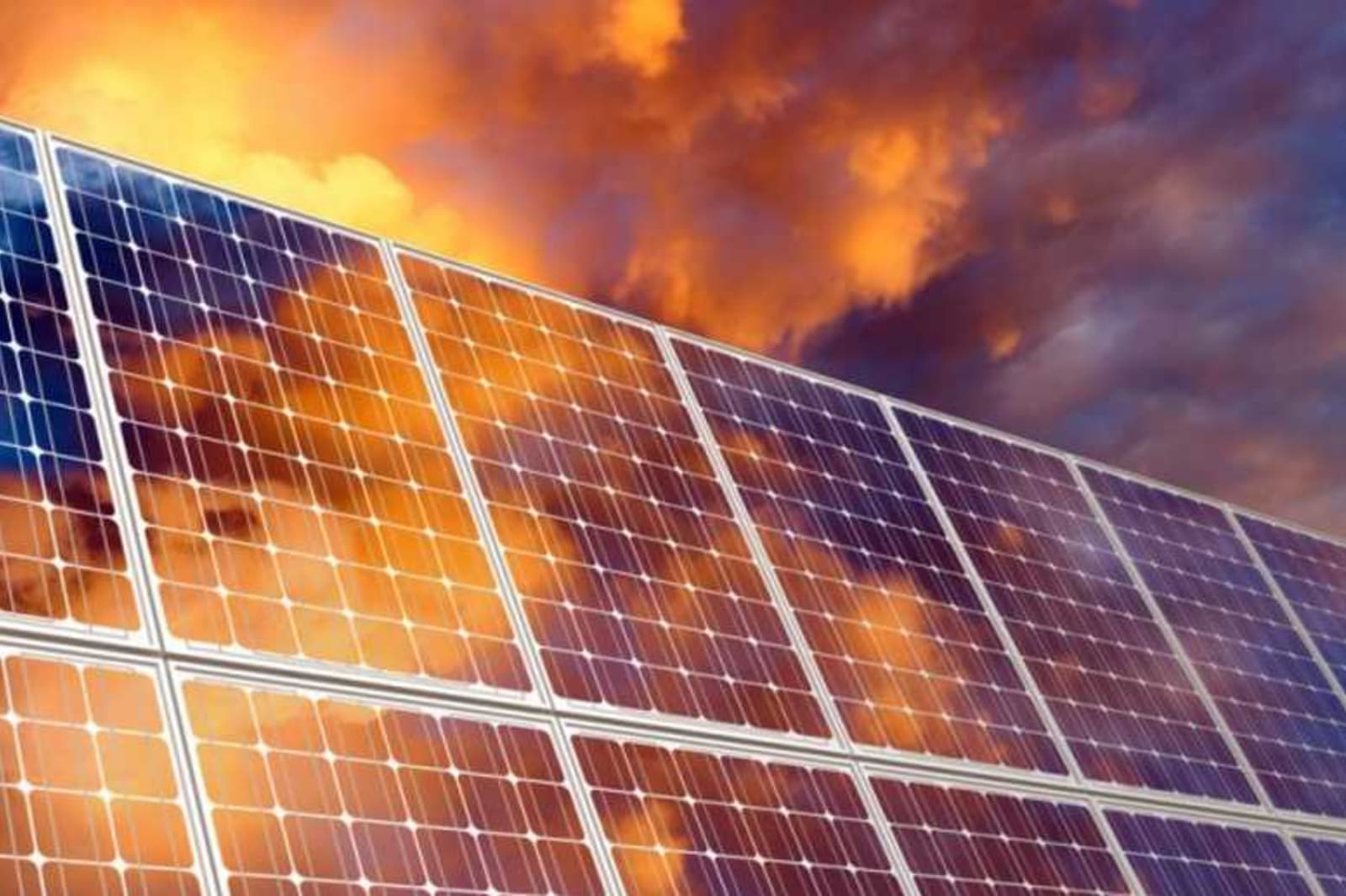 El 85% de la capacidad renovable declarada en construcción en Chile es fotovoltaica