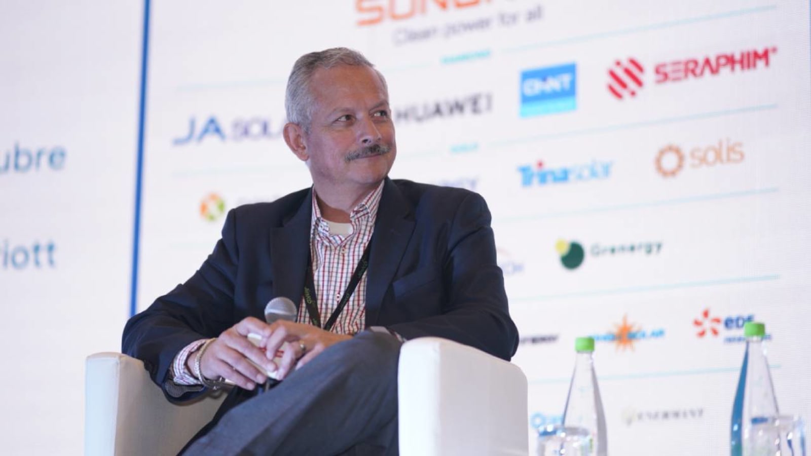 José Antonio Pérez de Jinko Solar sugiere adaptar modelos de éxito a Colombia para acelerar las renovables