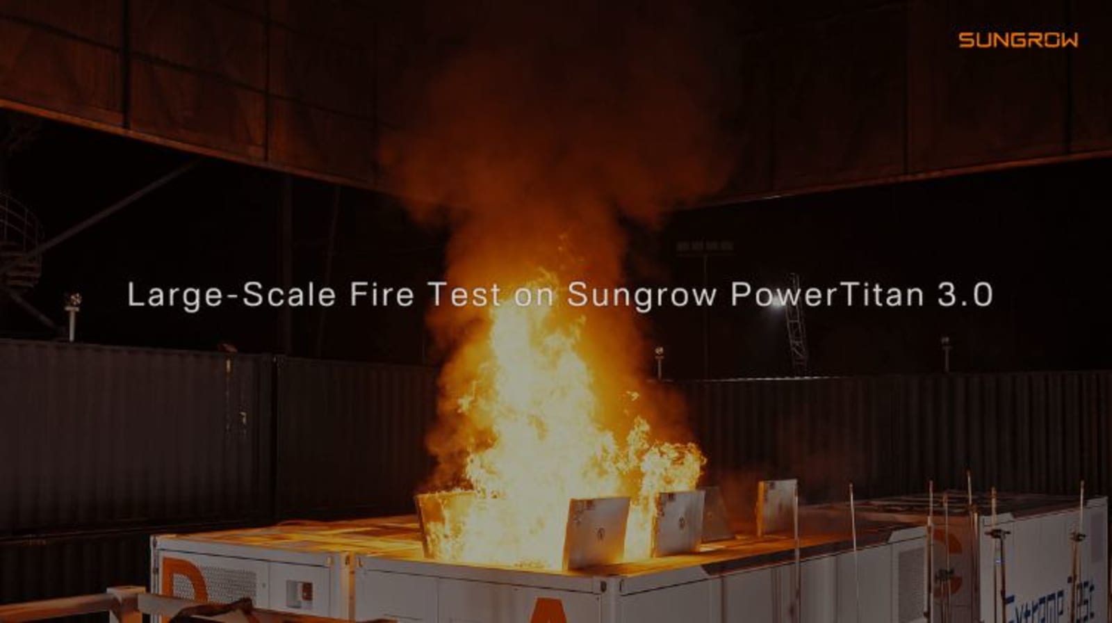 El PowerTitan 3.0 demuestra la seguridad integral del sistema en una prueba extrema de incendio a gran escala