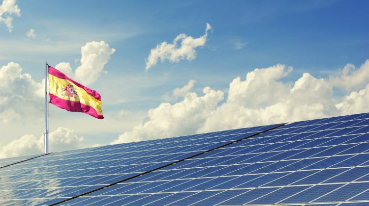 Spain installs over 11 GW of renewables in 2025 as solar dominates new  capacity