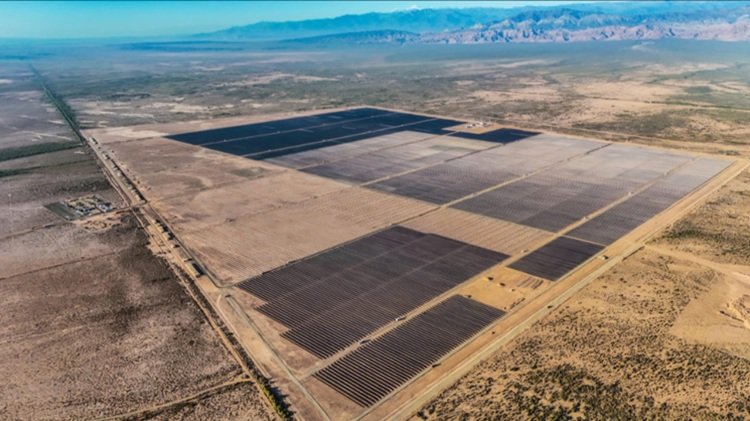 Solar Notes YPF Luz pone en marcha los primeros 100 MW del parque solar El Quemado