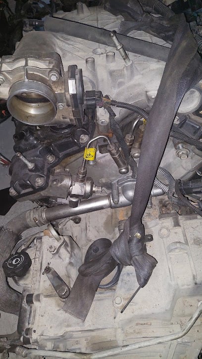 Auto car Engine Repair and Break service — photo 1 of 3