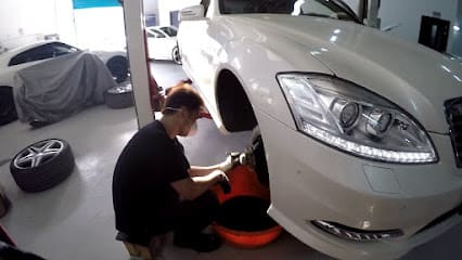 ROYAL TOP GEAR CUSTOMS AUTO — photo 1 of 4