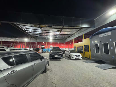 Revo Lube Maint & Oil Change — photo 1 of 3