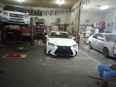 Junaid Garage — photo 1 of 4