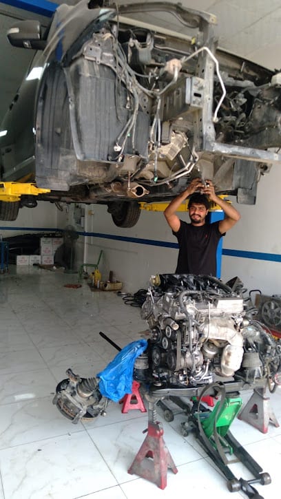 Ali Alketbi garage