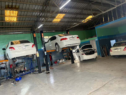 Safe Way Garage L L C - Dubai — photo 1 of 3