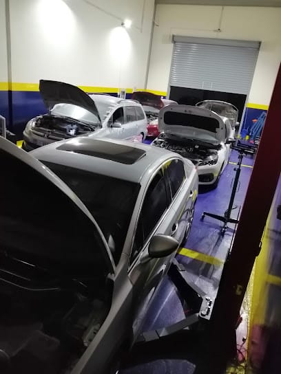 European Expert auto workshop - — photo 1 of 4