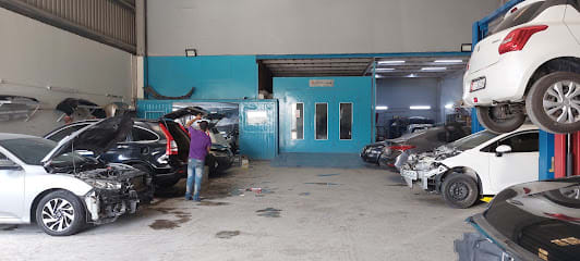 Al Karnak Auto Repair Workshop — photo 1 of 5