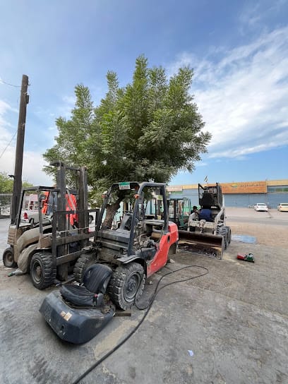 Emirates Sun Workshop L.L.C (Forklift and Caterpillar Maintenance, Hydraulic lifts and trolley maintenance and Car repairing) — photo 1 of 5
