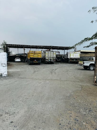 NEWstop — photo 1 of 3
