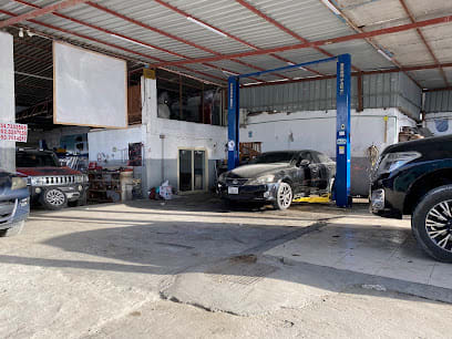 Qadri Garage — photo 1 of 4