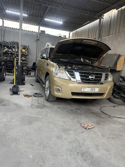 Victory garage — photo 1 of 3