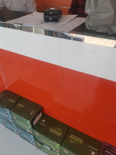 السوسن لقطع غيار السيارات