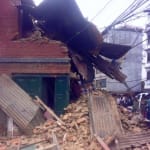 earthquake Nepal april houses damaged 1