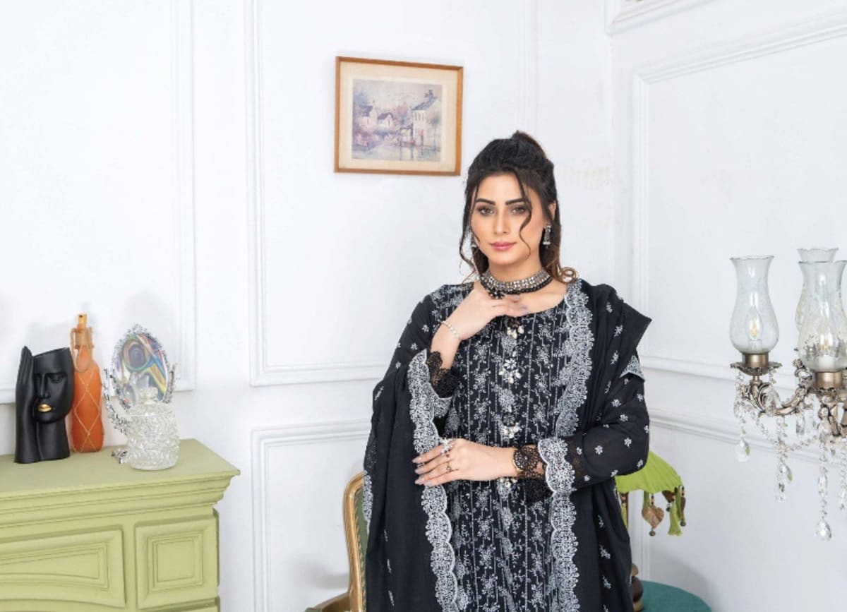Meraki by Riaz Arts | Chikankari Lawn Suit 7