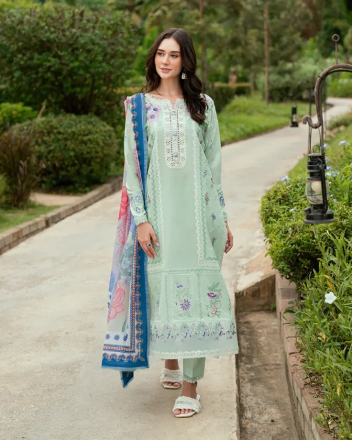 Roheenaz Summer Reverie Luxury Lawn 16