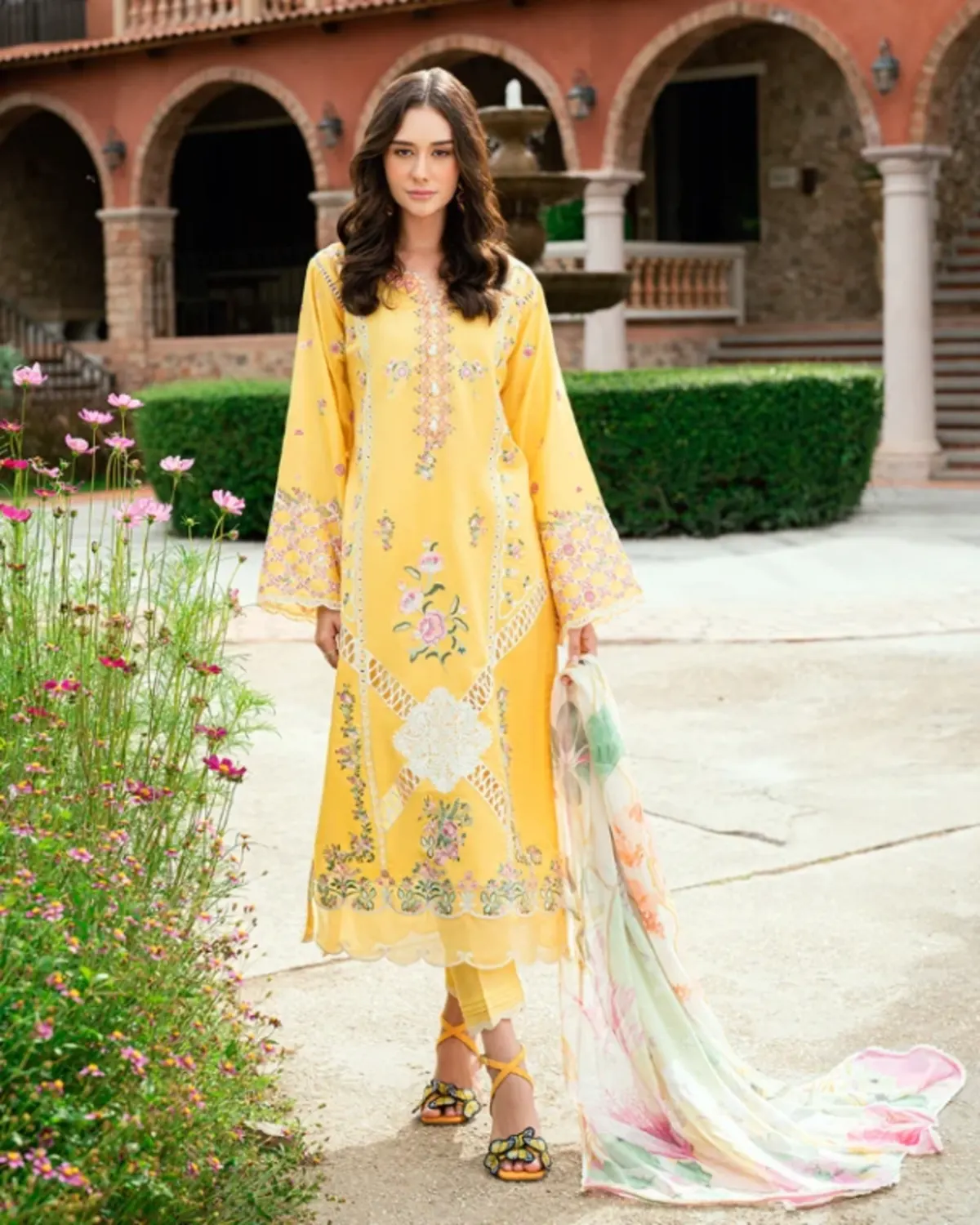 Roheenaz Summer Reverie Luxury Lawn 11