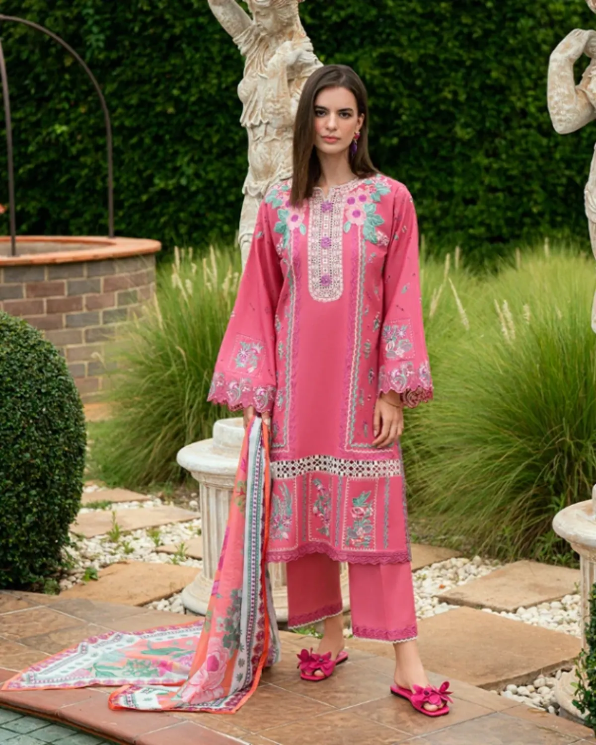 Roheenaz Summer Reverie Luxury Lawn 8