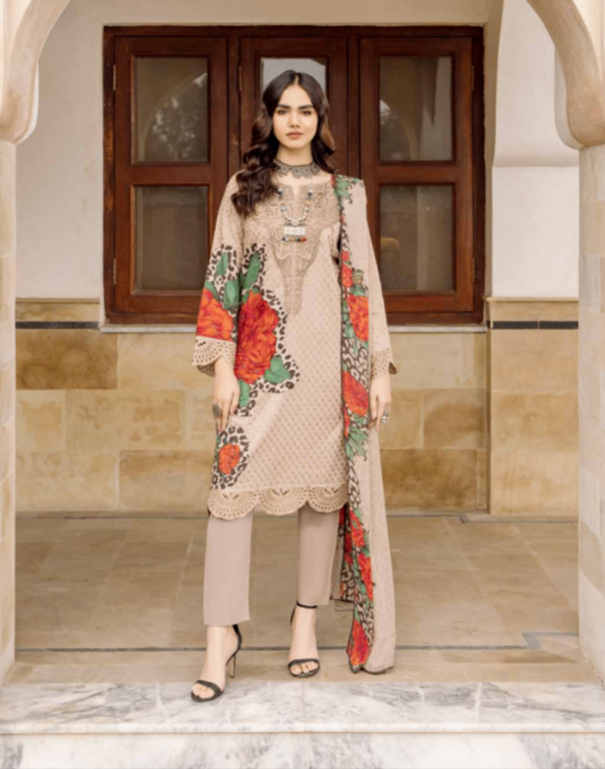 CHARIZMA ANDAZ | UNSTITCH