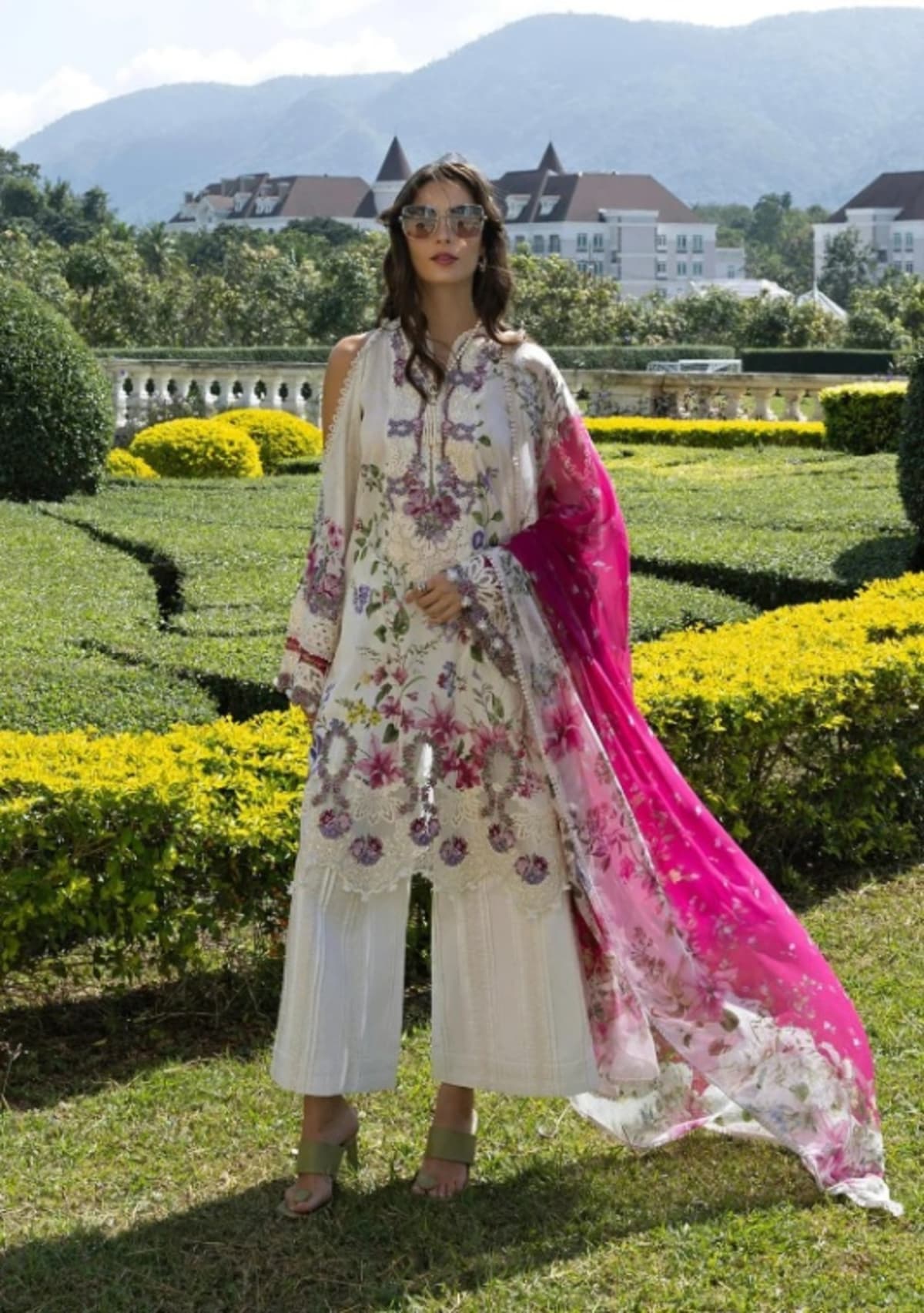 ELAF SIGNATURE EMBROIDERED LAWN'26 14
