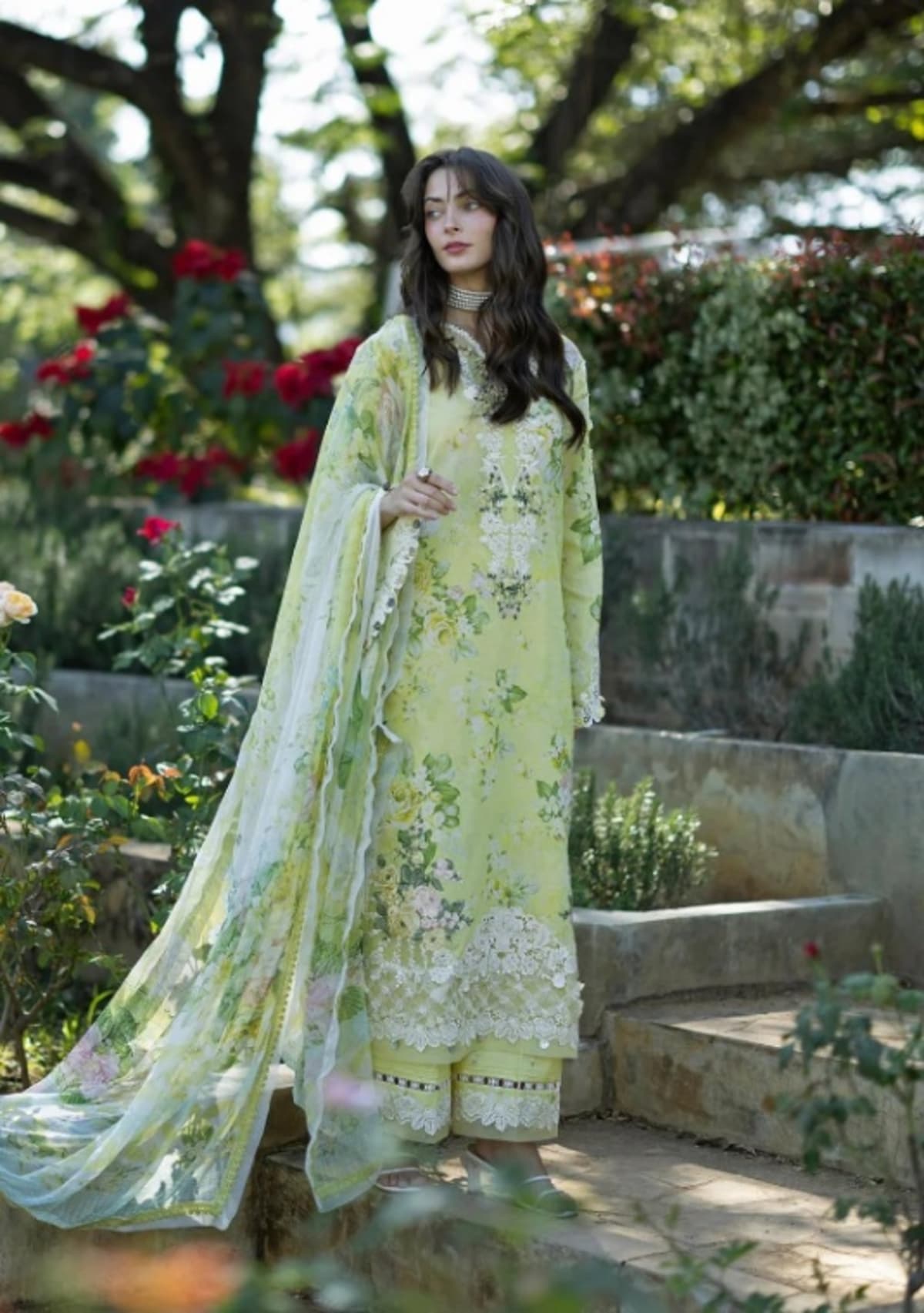 ELAF SIGNATURE EMBROIDERED LAWN'26 4