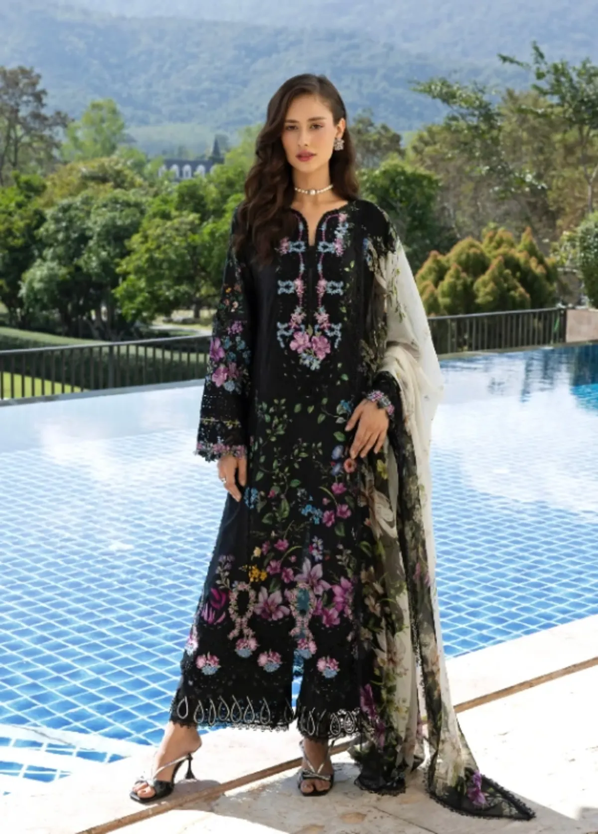 ELAF SIGNATURE EMBROIDERED LAWN'26 7