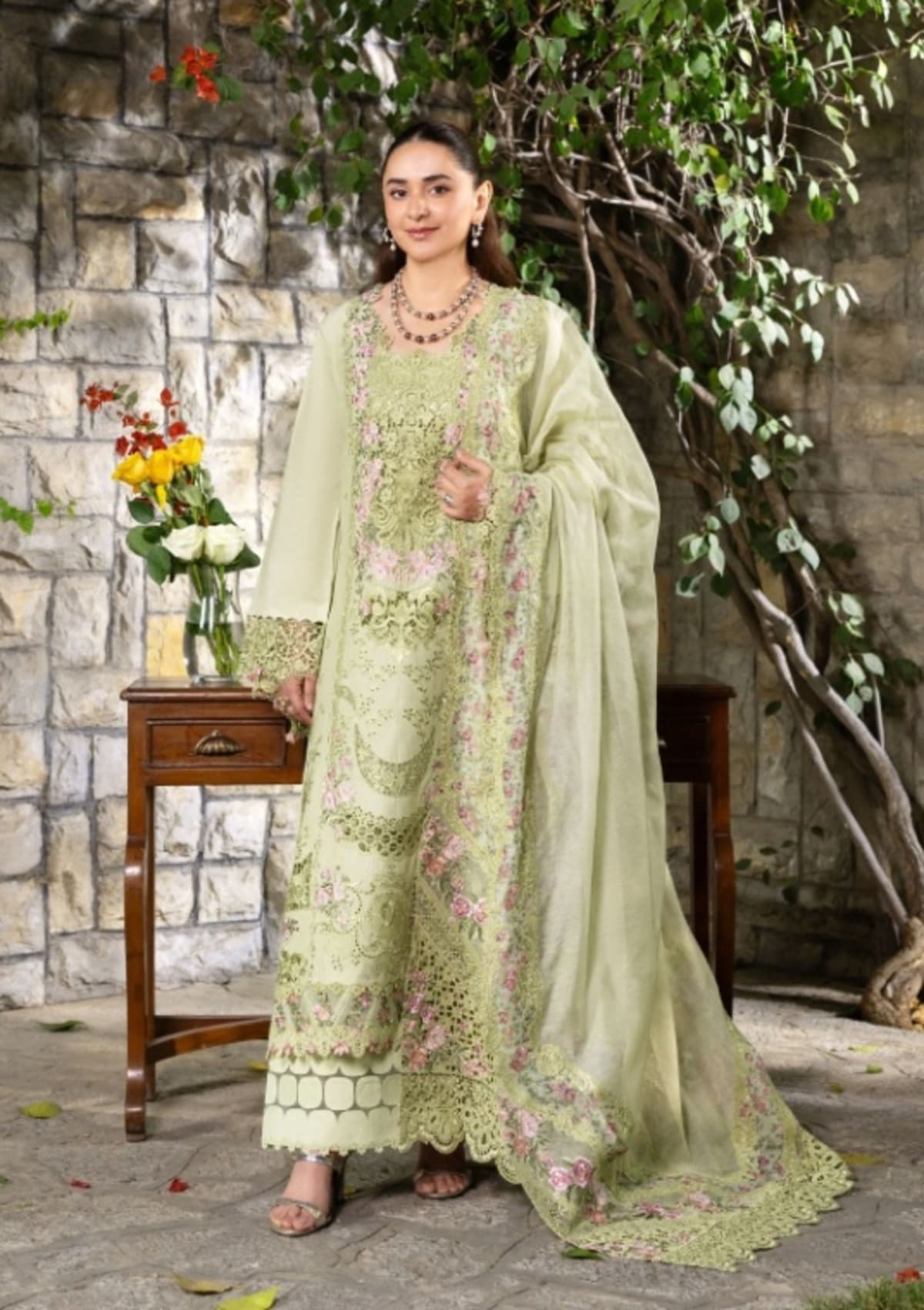 ELAF PREMIUM LUXURY LAWN'26 4