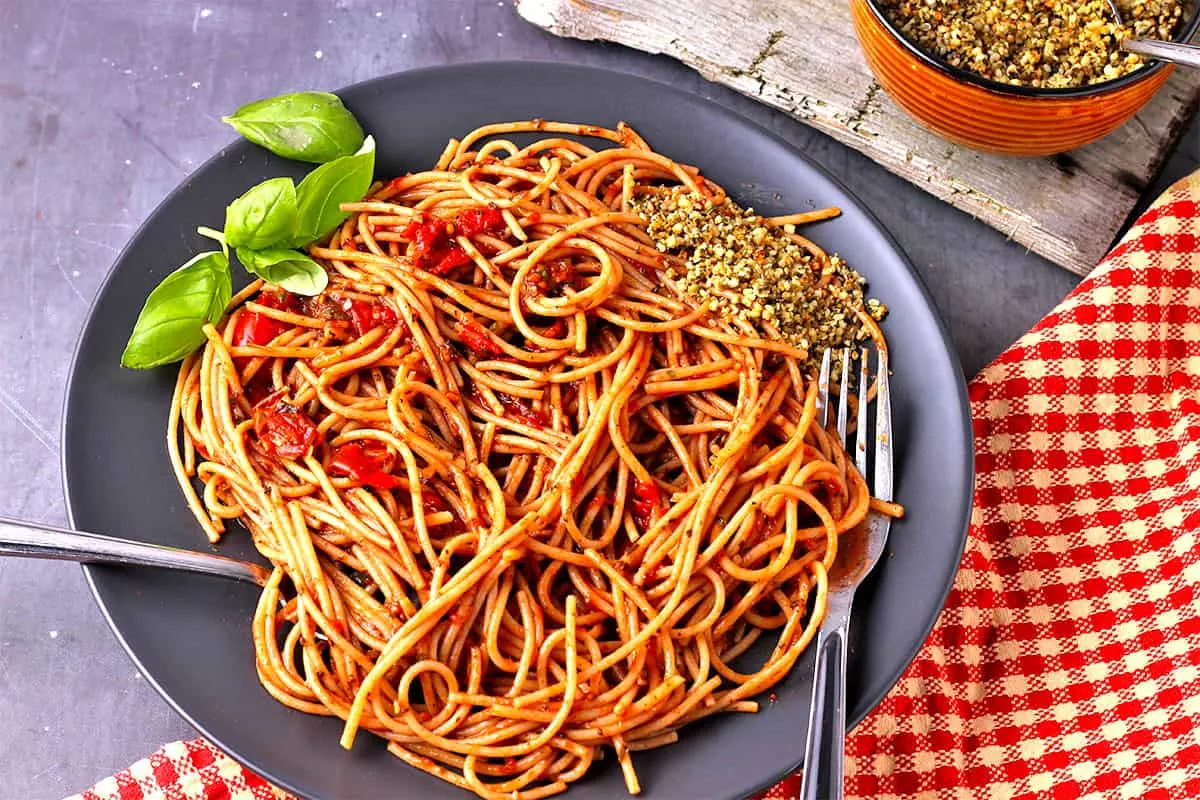 Spaghetti or Penne - Stathis Grill